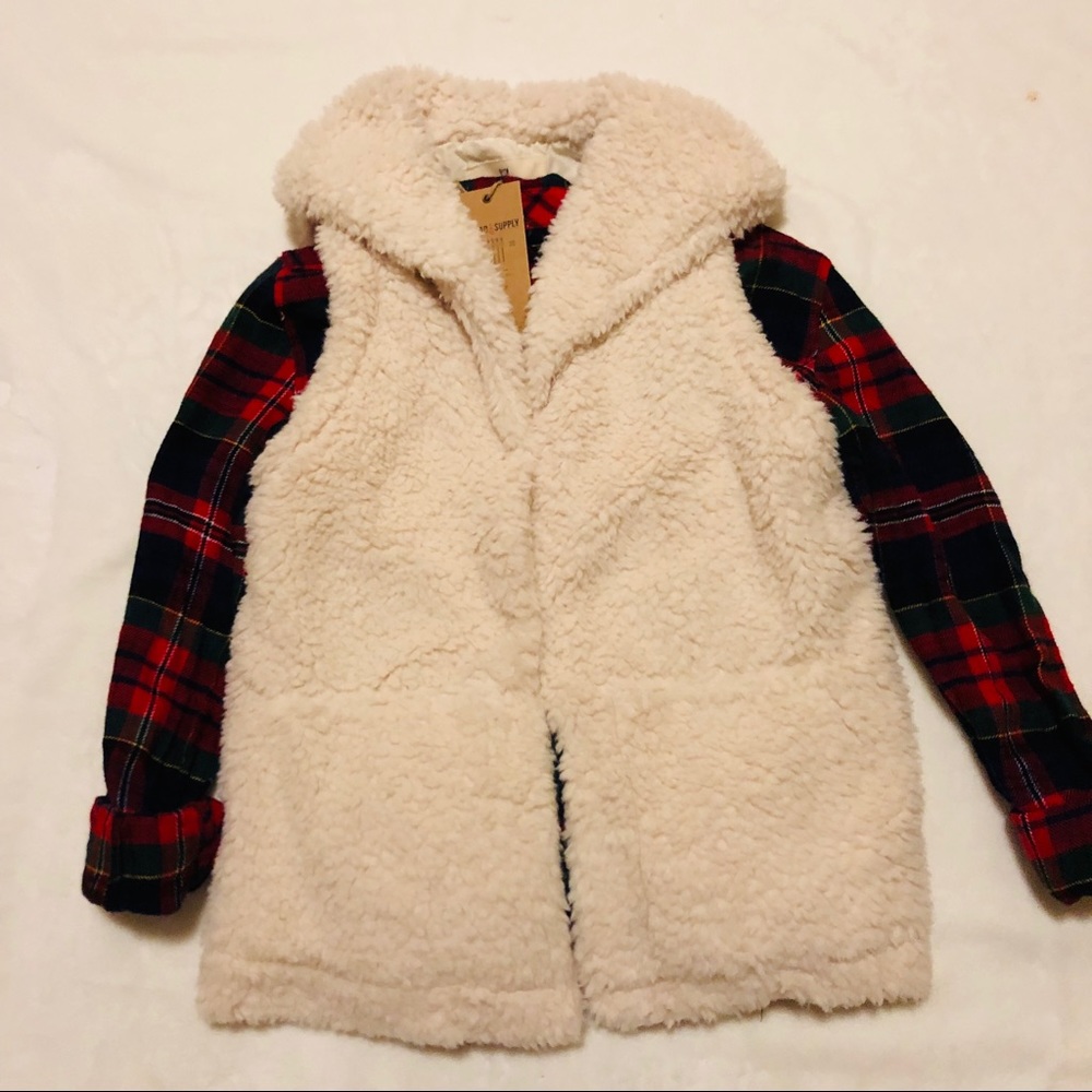 🍂 Thread & Supply White Fur Vest Size S 🍂